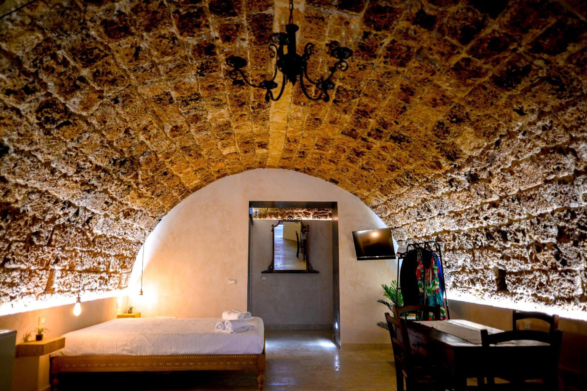 La Grotta, Luxury Suite & Spa Noto Eksteriør billede